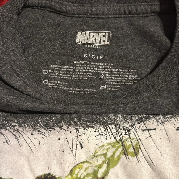 Marvel T-Shirt - Picture 4 of 4